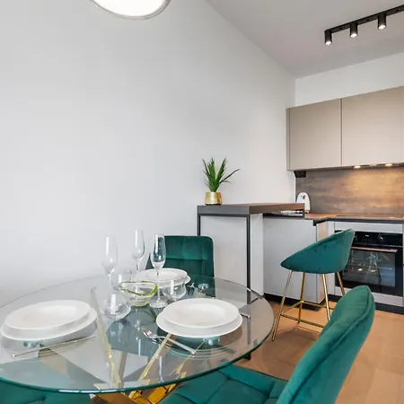 Eurovea Tower 2 Sky View Братислава