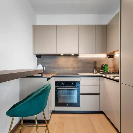 Апартаменти Eurovea Tower 2 Sky View *