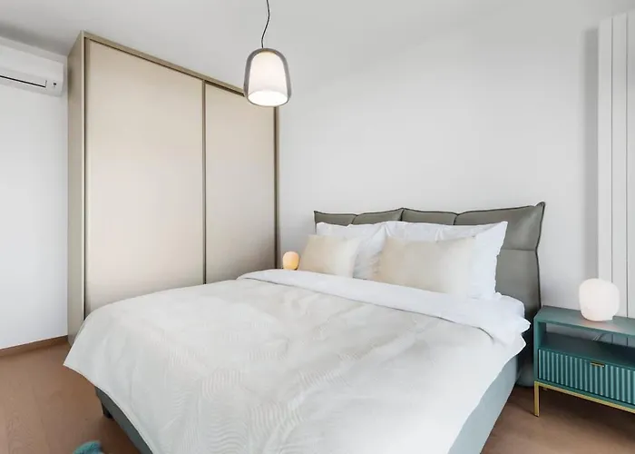 Eurovea Tower 2 Sky View 브라티슬라바